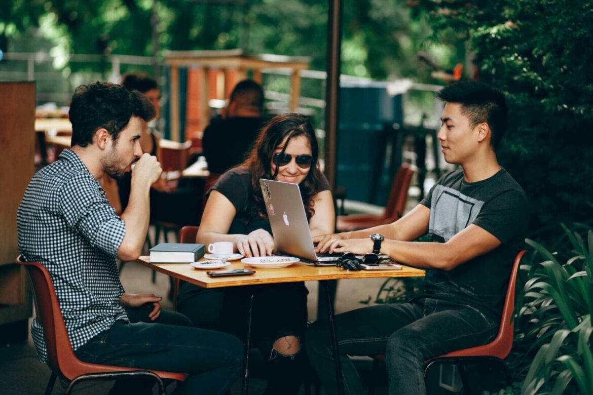 group of friends hanging out stockpack pexels scaled